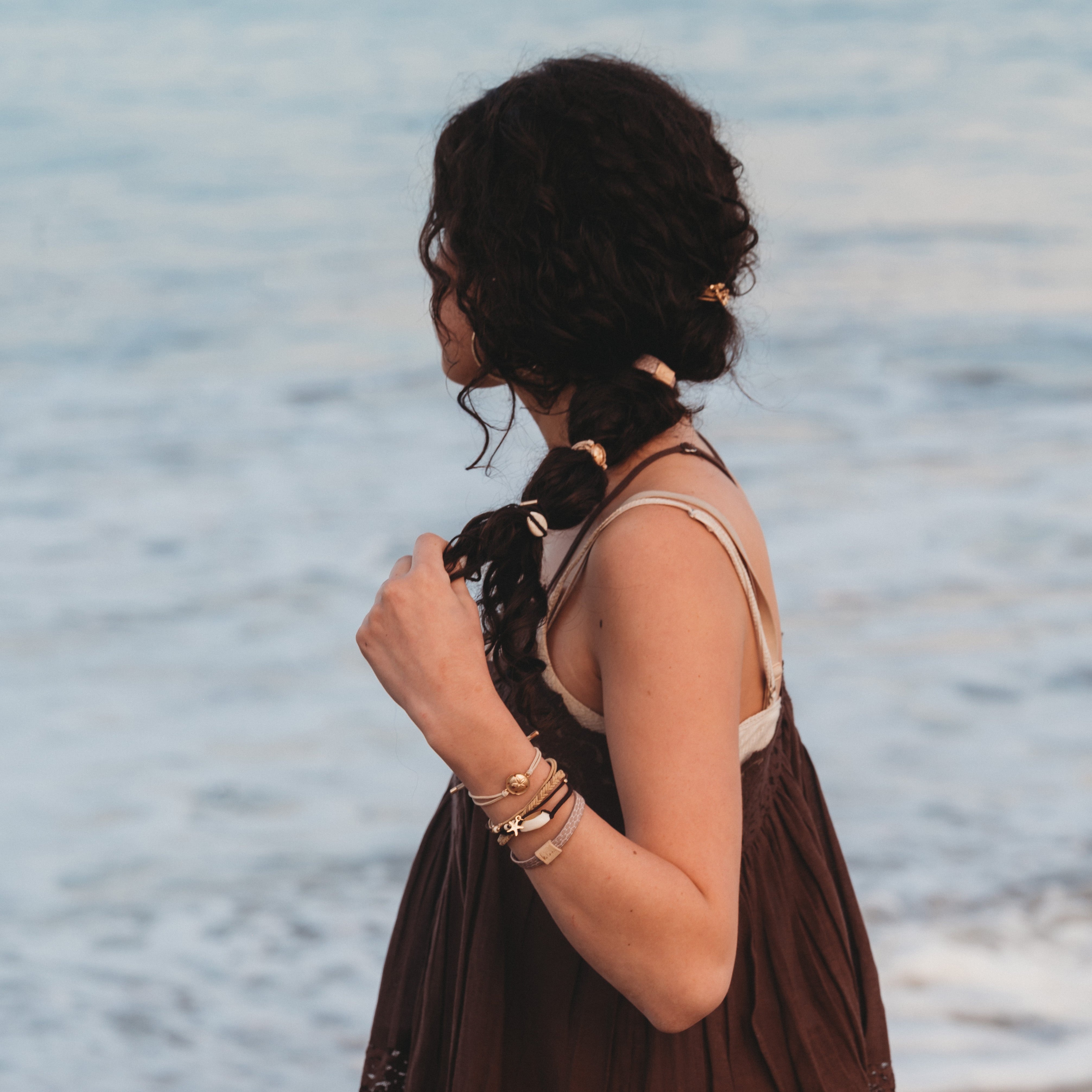 "Radiant" Seashell Theme in Cream & Black Hair Tie Bracelets